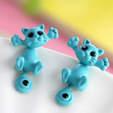 Pendientes de colores con lindo gatito