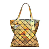 Bolso brillante con hologramas